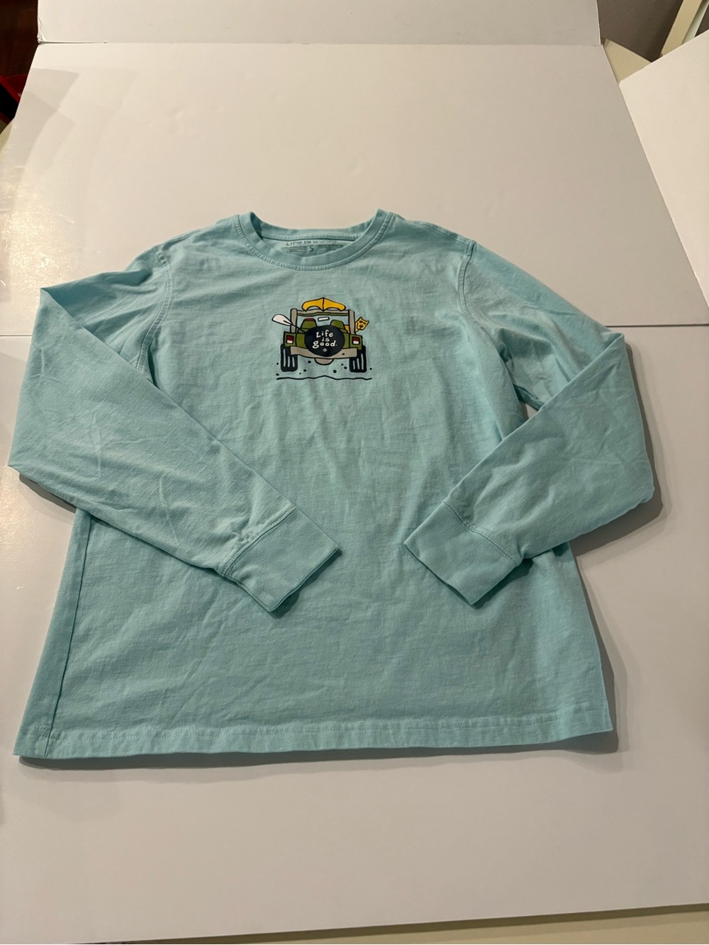 Life is Good Light Blue Long-Sleeve Graphic Tee w/ dog in jeep with kayak,small